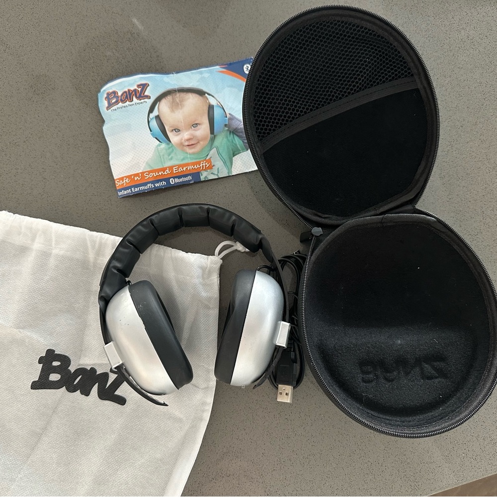 Bluetooth noise canceling infant headphones